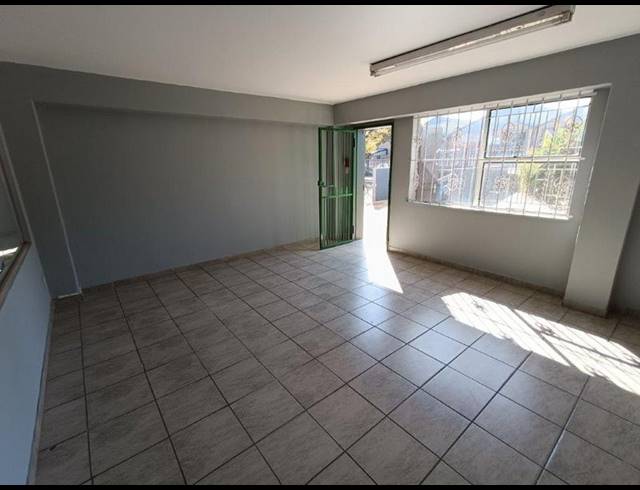 INDUSTRIAL PROPERTY TO RENT IN ROBERTVILLE